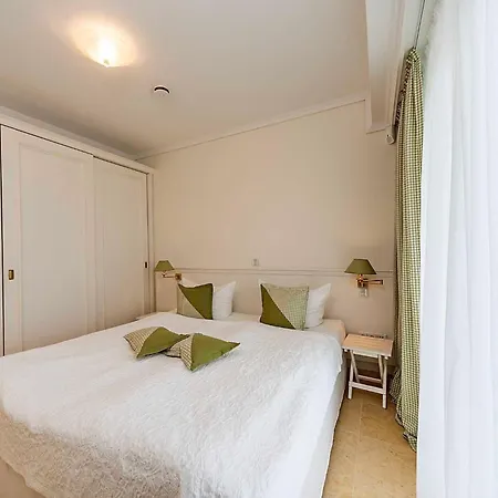 Villa Strandresidenz_kuehlungsborn_ *